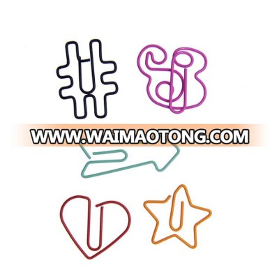 Factory direct sales fashionable wholesale paper clip shape letter